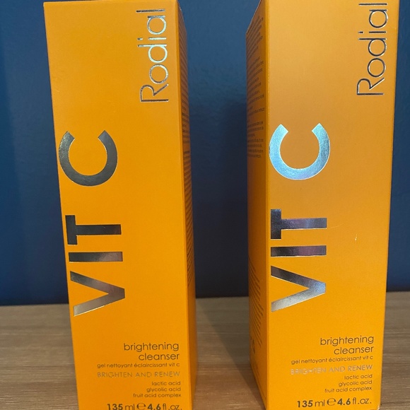 2 Rodial  Vitimin C Brightening Cleansers - Picture 1 of 4